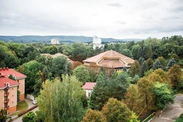 Фото номера Улучшенный двухместный номер с 1 кроватью Отель Hotel Vesna г. Трускавец 20